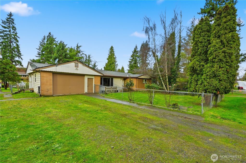 Photo of 11805 3rd Avenue S, Seattle, WA 98168 (MLS # 2463933)