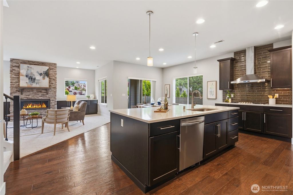 Photo of 1521 184th Street SW, Lynnwood, WA 98037 (MLS # 2530496)