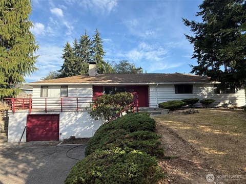 Photo of 15109 SE Newport Way, Bellevue, WA 98006 (MLS # 2562885)