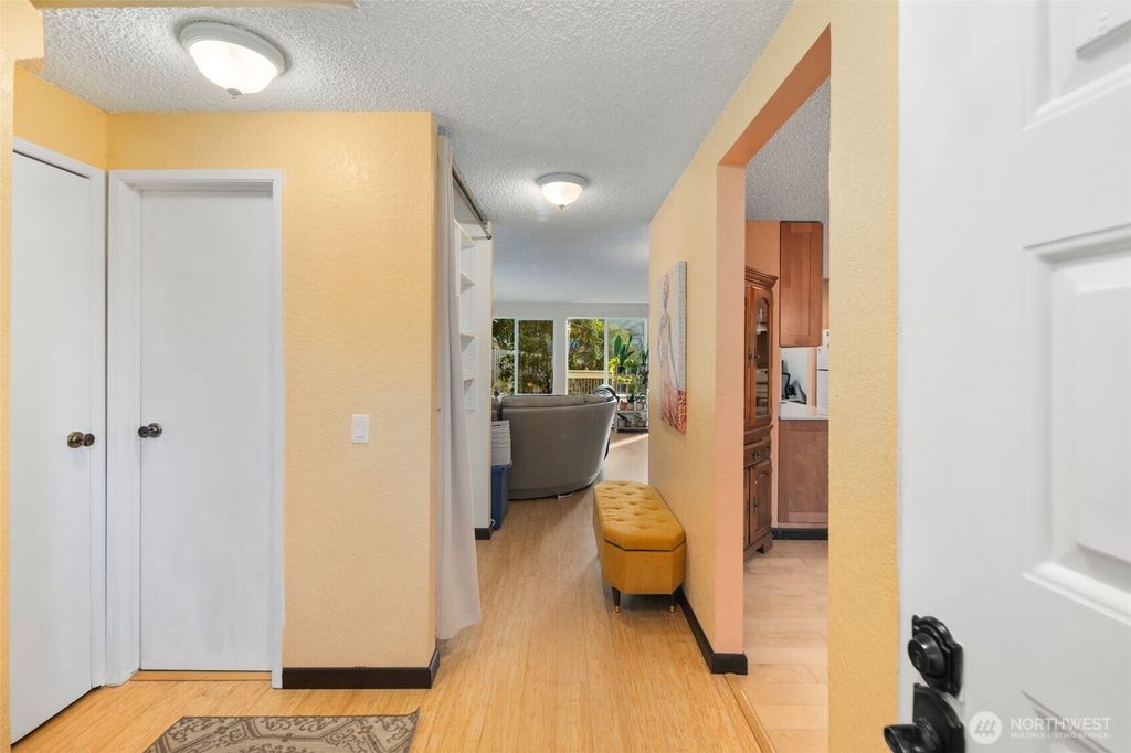 Photo of 1800 Grant Avenue S #E2, Renton, WA 98055 (MLS # 2355701)