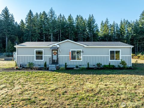 Photo of 10 E Karen Jane Ln Ln, Shelton, WA 98584 (MLS # 2443052)