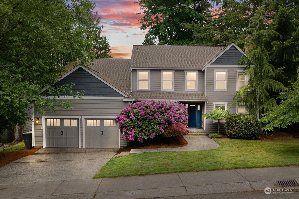 Photo of 13817 178th Avenue NE, Redmond, WA 98052 (MLS # 2242842)
