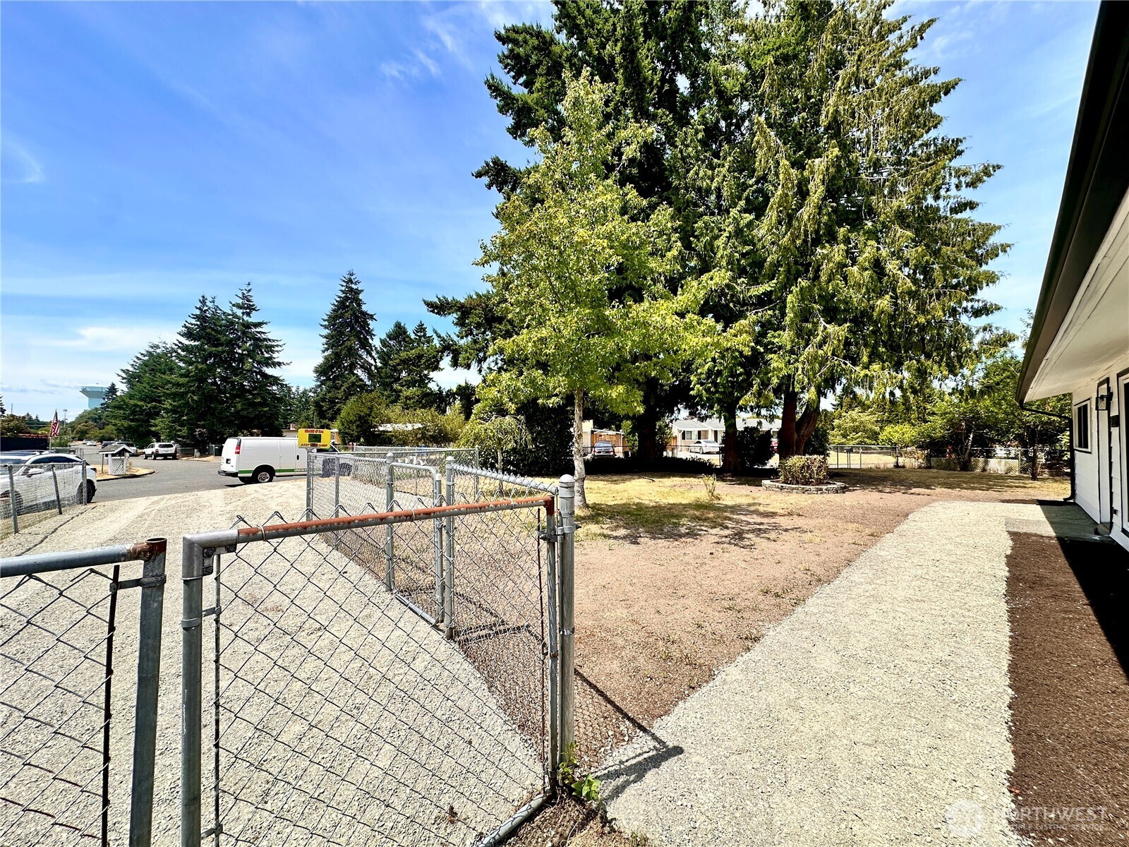 4816 Diamond Boulevard SW