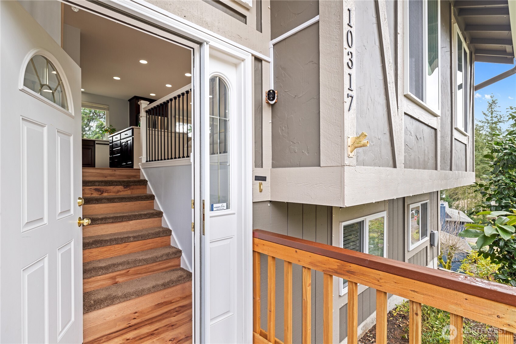 10317 NE 123rd Place