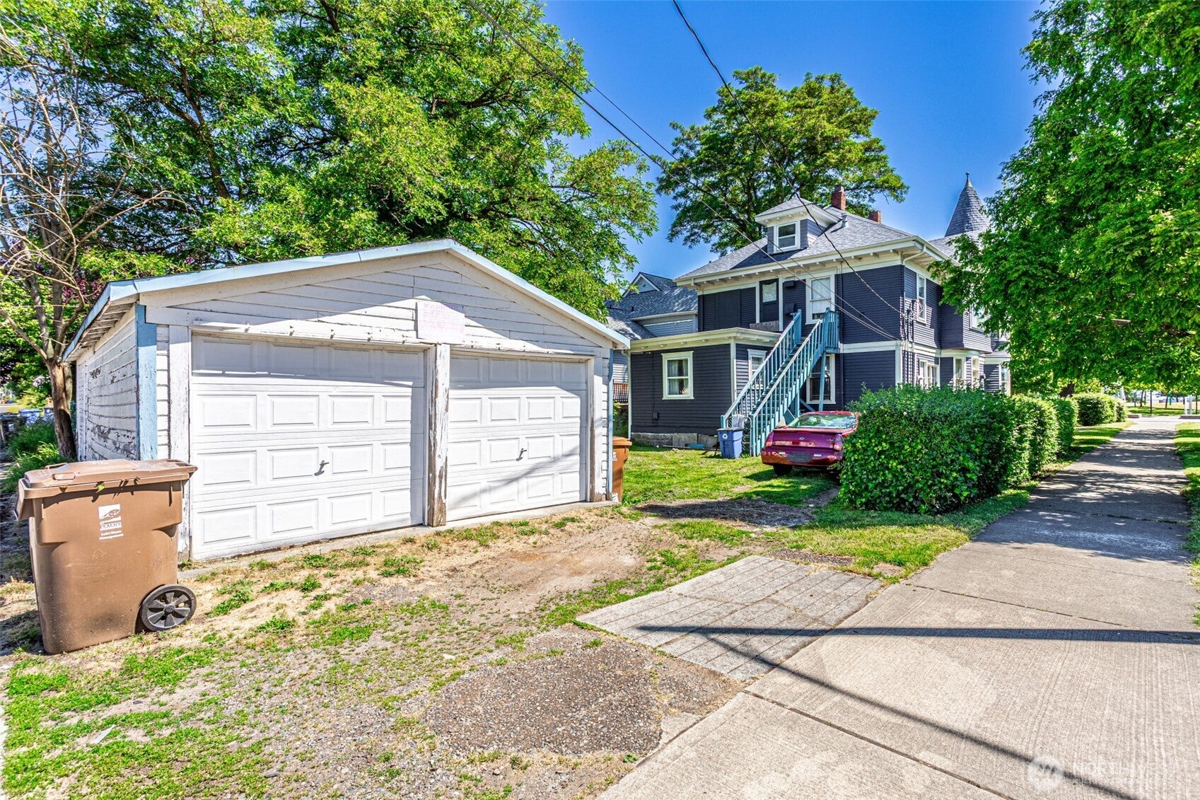 2152 S -54 J St Street