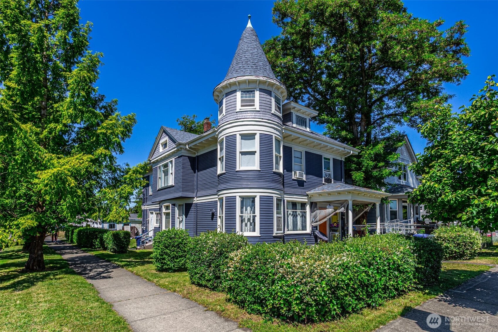 2152 S -54 J St Street