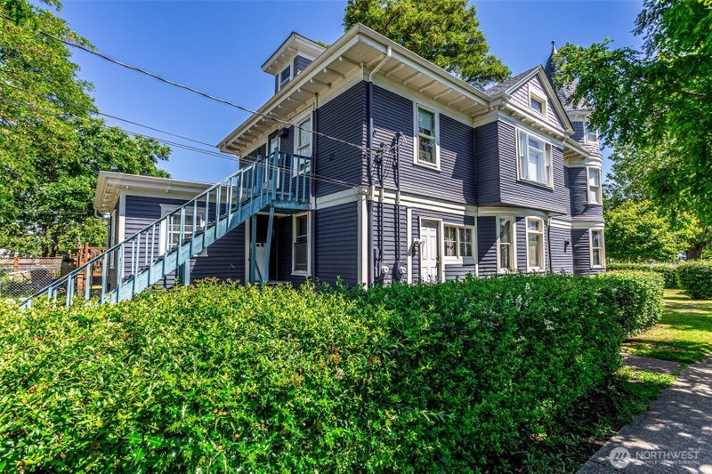 2152 S -54 J St Street