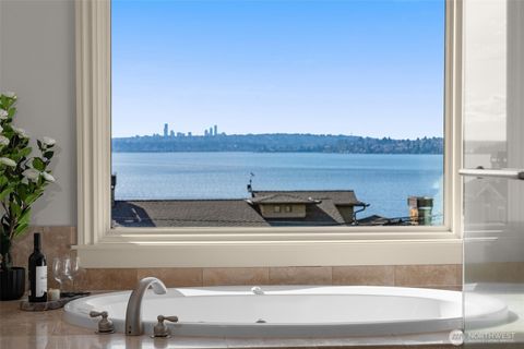 Photo of 410 8th Avenue W, Kirkland, WA 98033 (MLS # 2459176)
