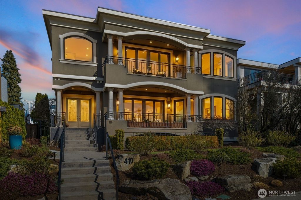 Photo of 410 8th Avenue W, Kirkland, WA 98033 (MLS # 2459176)