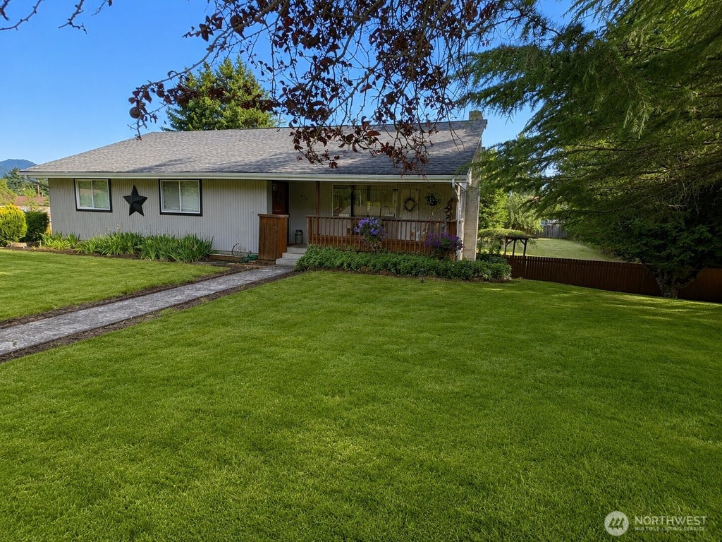 Photo of 676 Adams Avenue, Morton, WA 98356 (MLS # 2549196)