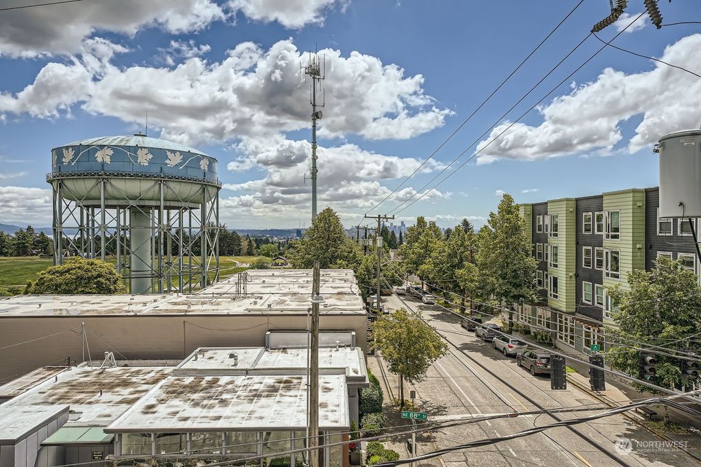 Photo of 1000 NE 88th Street #401, Seattle, WA 98115 (MLS # 2263808)