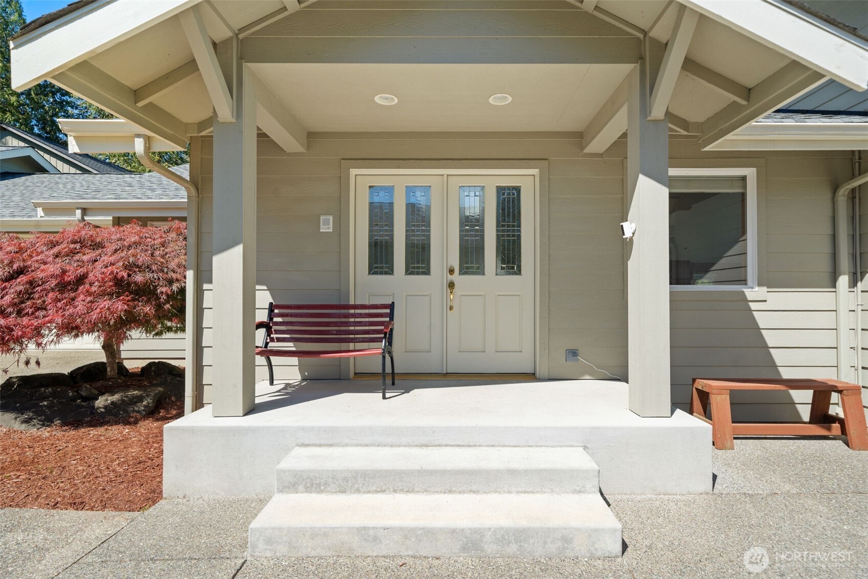 260 E Westlake Drive N