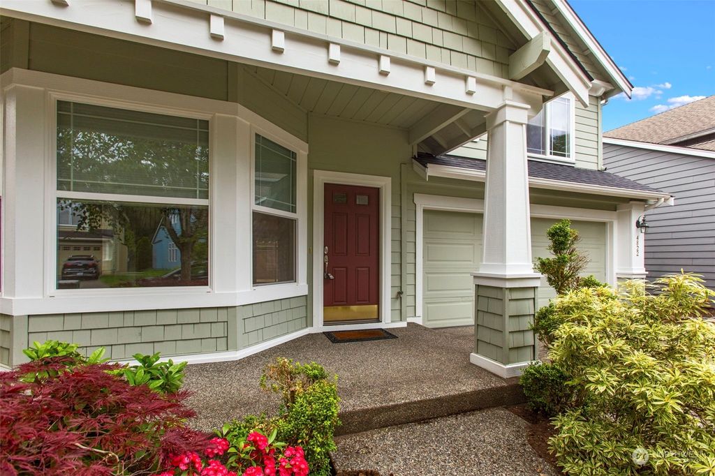 Photo of 4822 Bridgeport Place, Mukilteo, WA 98275 (MLS # 2257226)