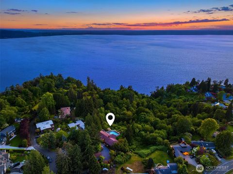 660 SW 199th Place Normandy Park WA 98166