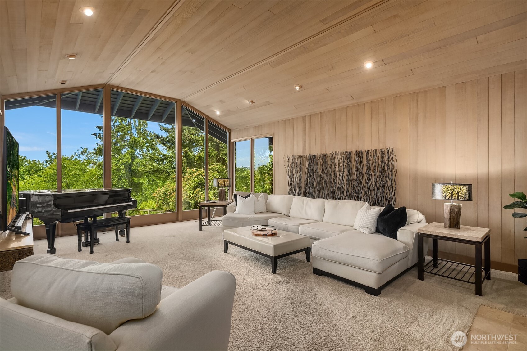 660 SW 199th Place
