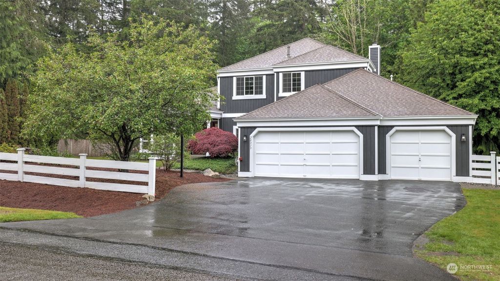 Photo of 20317 191st Avenue NE, Woodinville, WA 98077 (MLS # 2240852)