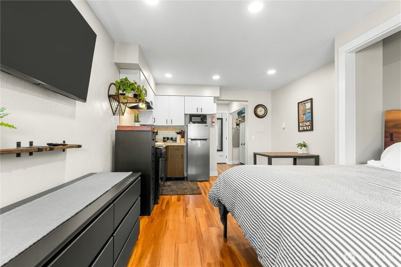 250 Tucker Avenue 3