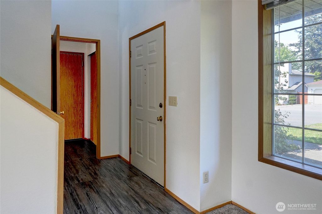 Photo of 3017 SW 346 Place Pl, Federal Way, WA 98023 (MLS # 2366202)