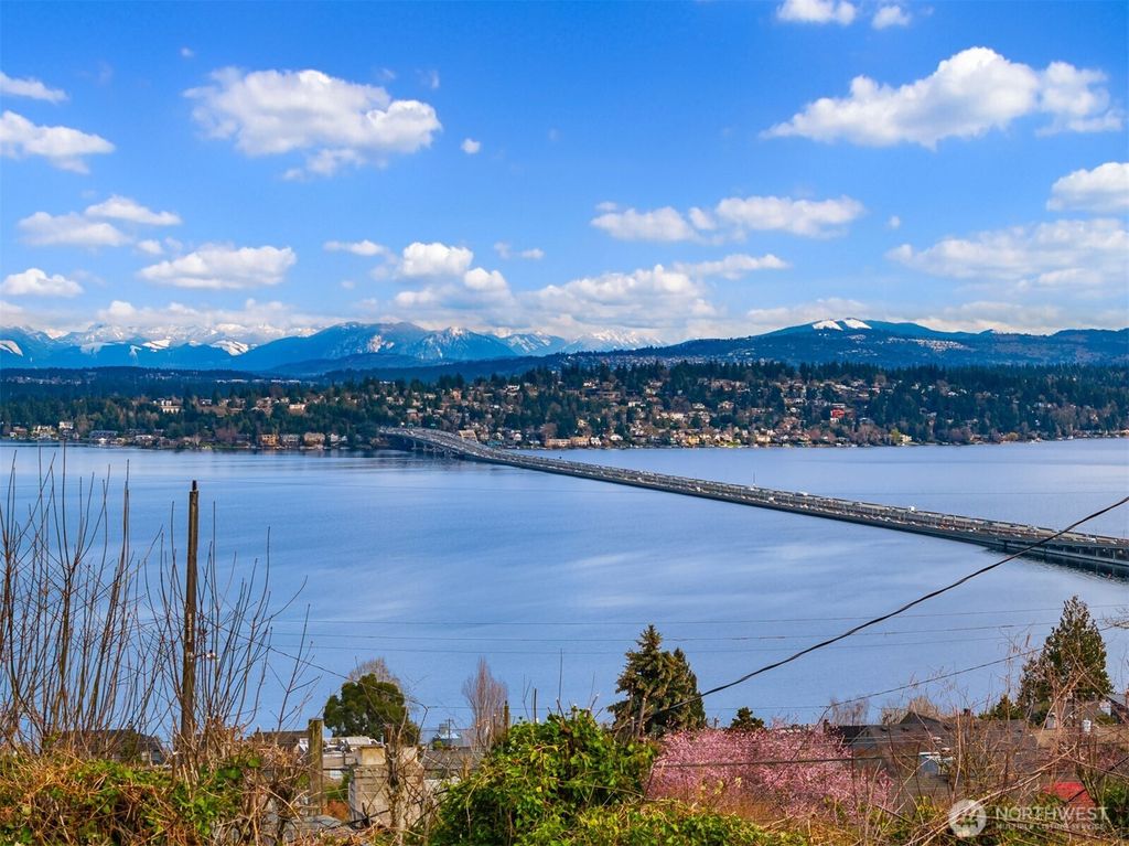 Photo of 811 30th Avenue S, Seattle, WA 98144 (MLS # 2346675)