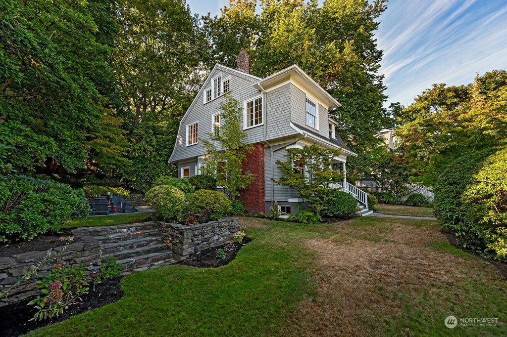 Photo of 1315 3rd Avenue W, Seattle, WA 98119 (MLS # 2158111)