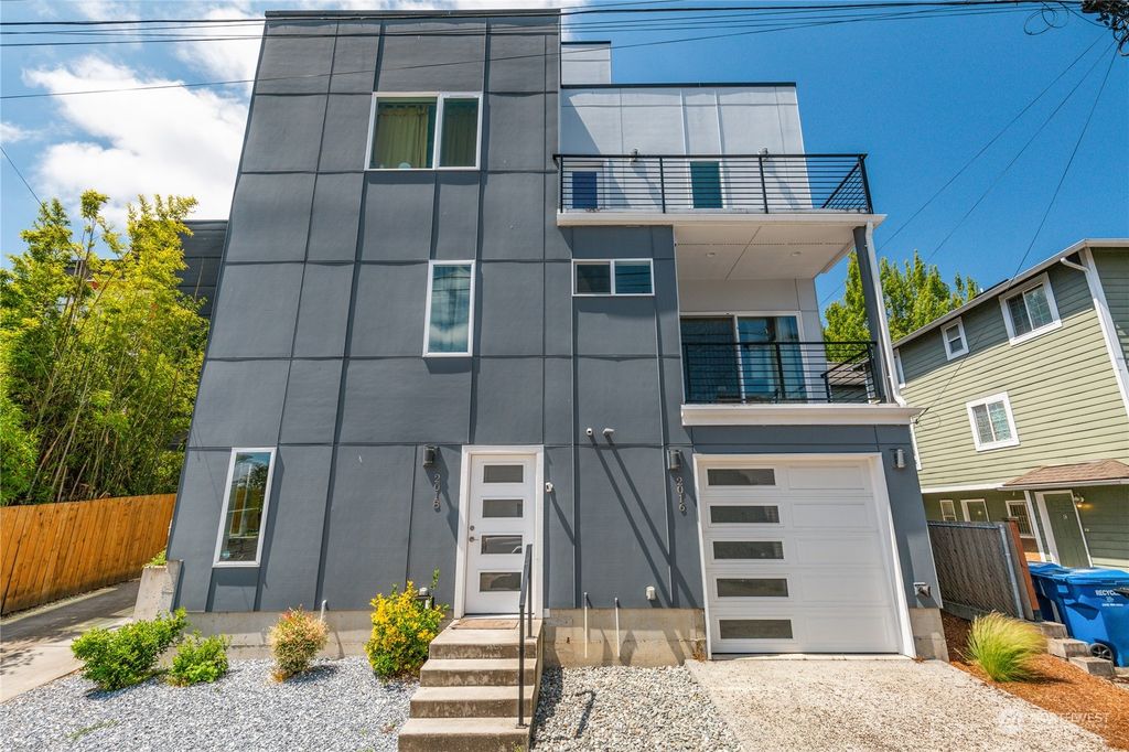 Photo of 2016 15th Avenue S, Seattle, WA 98144 (MLS # 2261612)