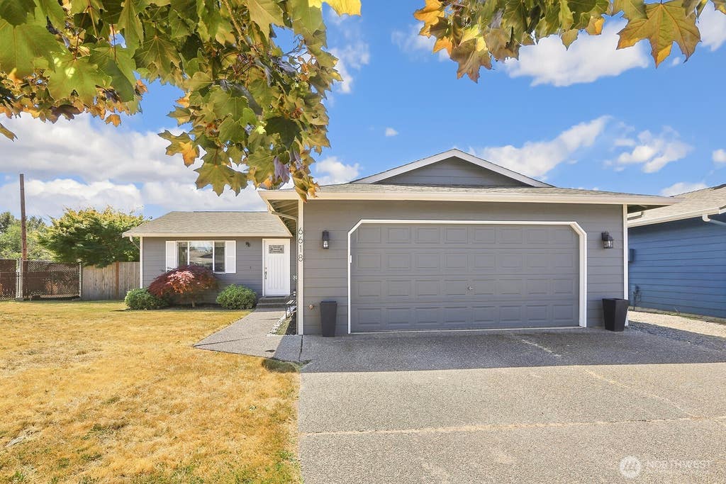 Photo of 6618 98th Place NE, Marysville, WA 98270 (MLS # 2568491)
