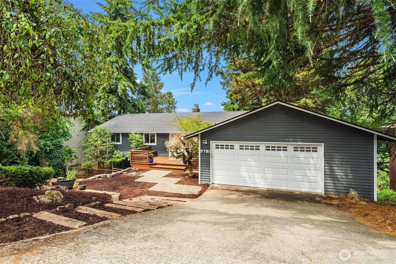 5761 110th Ave SE