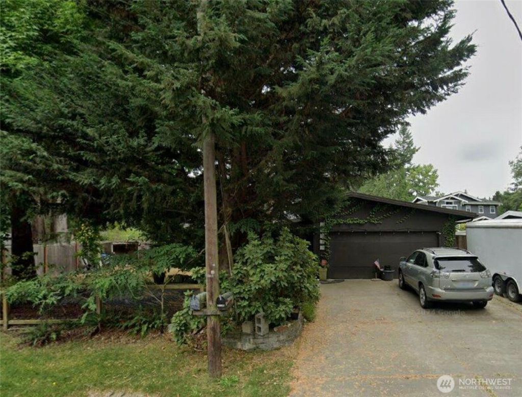 Photo of 15019 SE 16th Street, Bellevue, WA 98007 (MLS # 2351724)