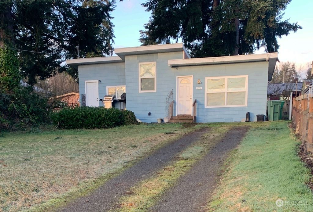 Photo of 11751 23rd Avenue NE, Seattle, WA 98125 (MLS # 2277815)