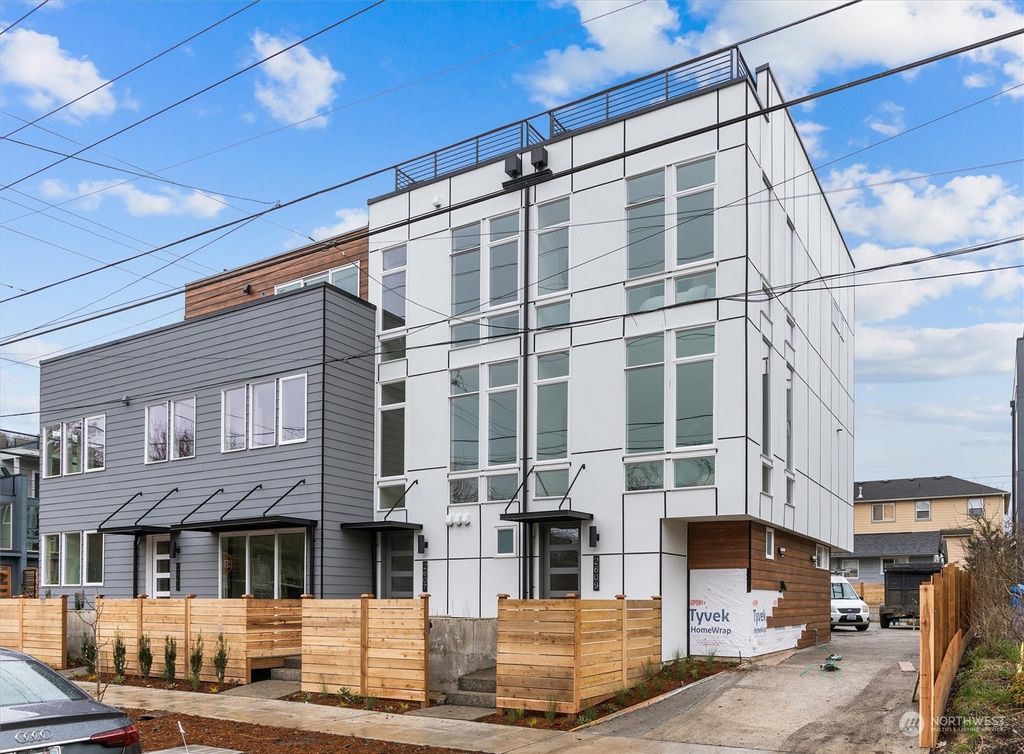 Photo of 2607 SW Nevada Street, Seattle, WA 98126 (MLS # 2049959)