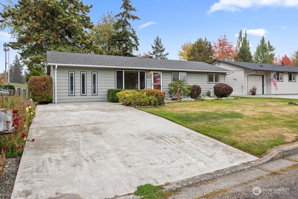 Photo of 27327 76th Drive NW, Stanwood, WA 98292 (MLS # 2585924)