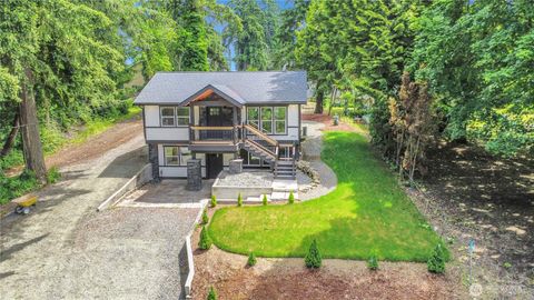 Photo of 1804 13th Avenue, Milton, WA 98354 (MLS # 2537577)