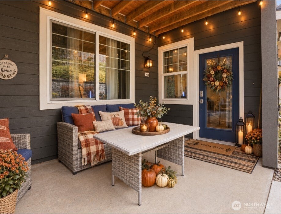 Photo of 10800 SE 17th Circle #M142, Vancouver, WA 98664 (MLS # 2592581)