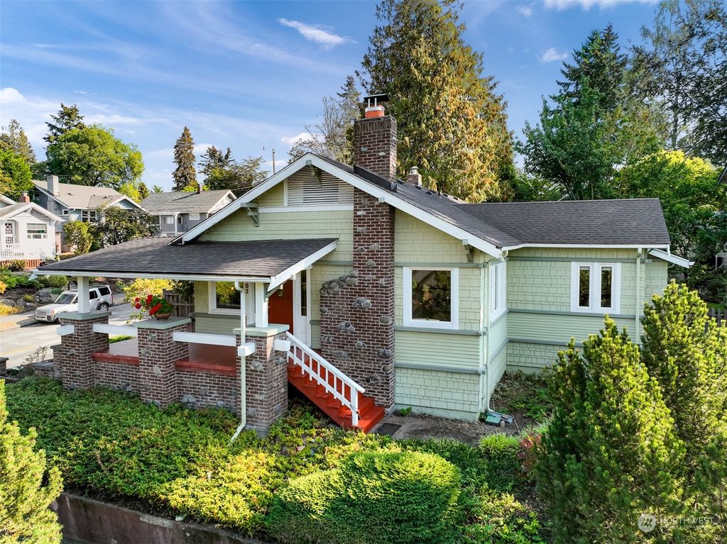 Photo of 3802 46th Avenue SW, Seattle, WA 98116 (MLS # 2003805)