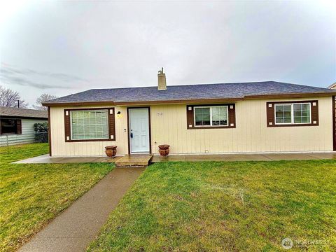 Photo of 1708 N 17th Ave Ave, Pasco, WA 99301 (MLS # 2409016)