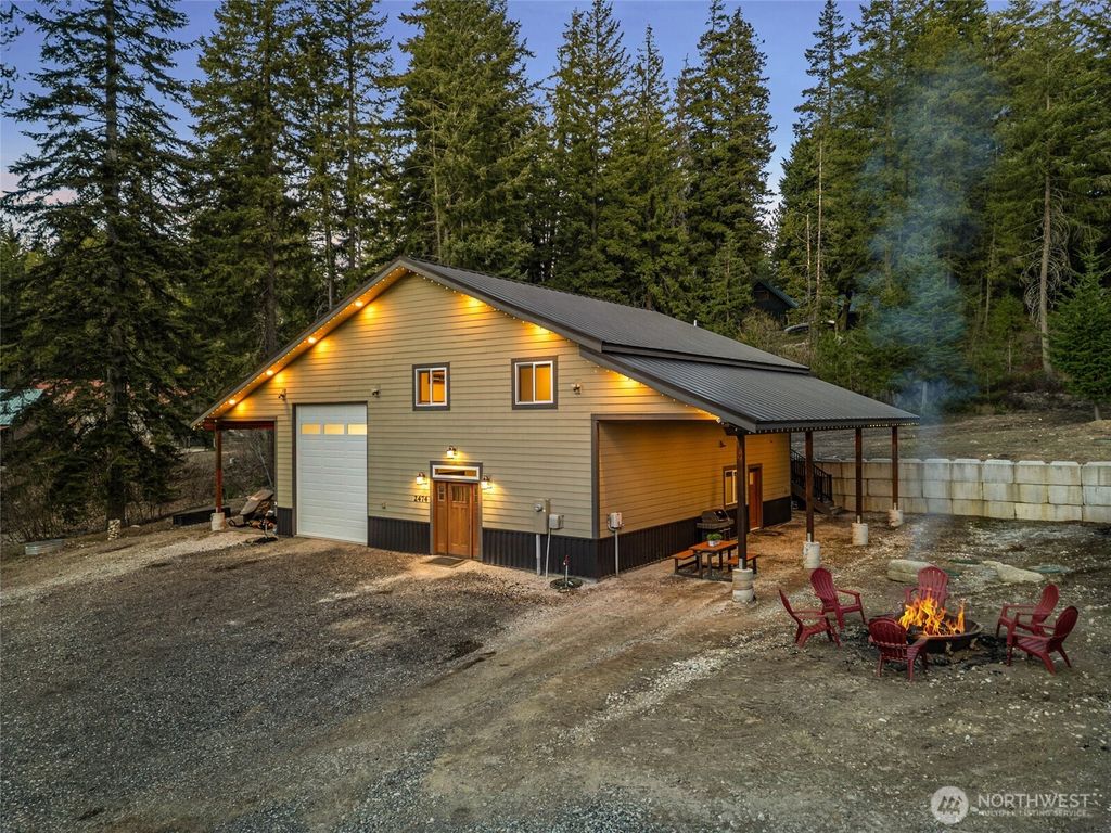 Photo of 2474 Tamarack Crest Crst, Leavenworth, WA 98826 (MLS # 2505160)