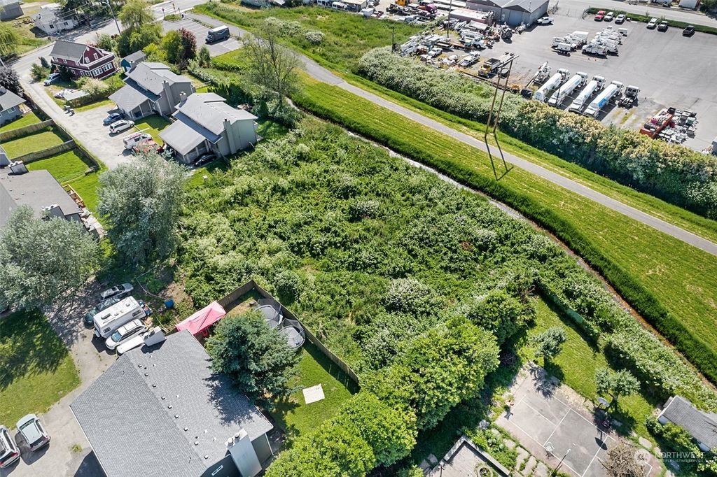 Photo of 33 - 3rd Place SW, Pacific, WA 98047 (MLS # 2256141)