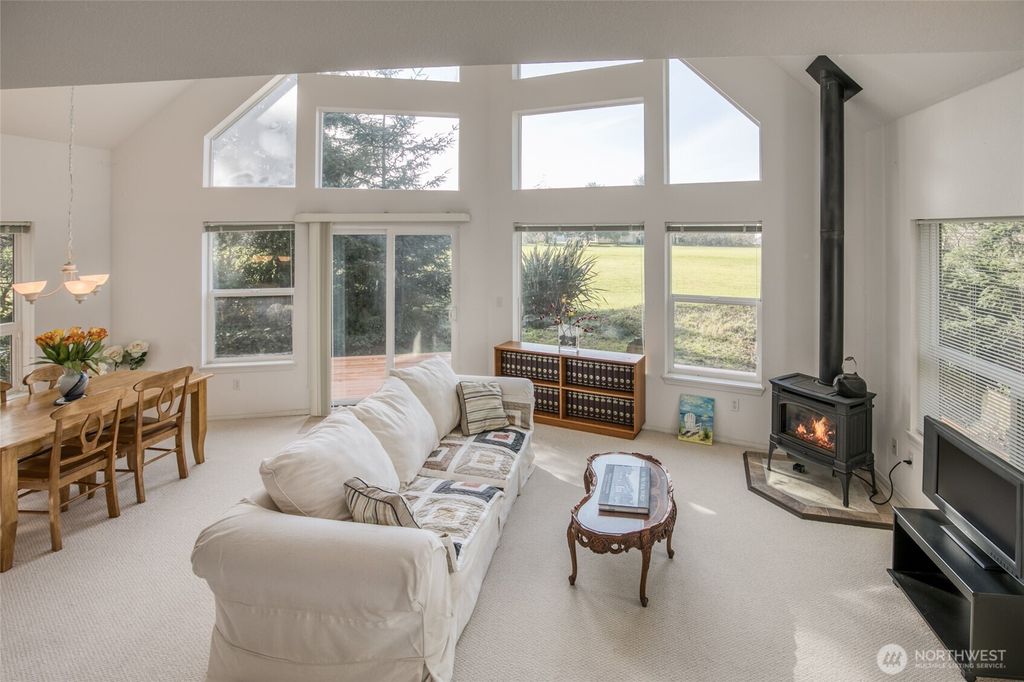 Photo of 169 Octopus Avenue NE, Ocean Shores, WA 98569 (MLS # 2486084)