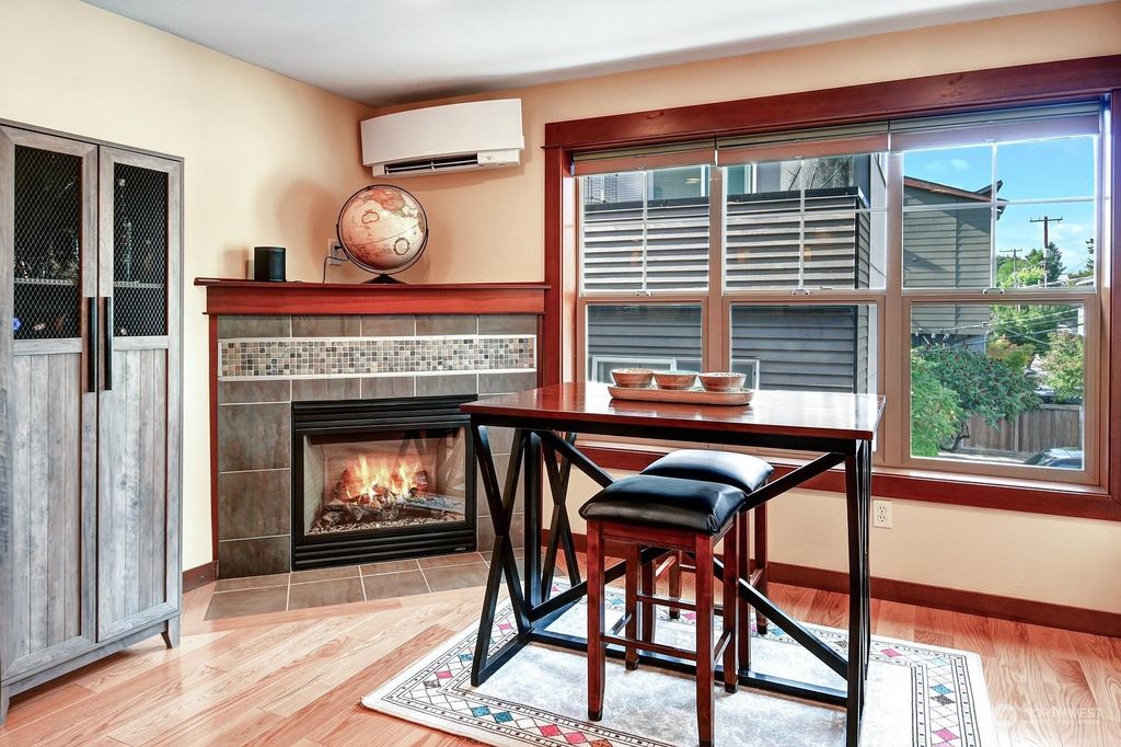 Photo of 5940 California Avenue SW #F, Seattle, WA 98136 (MLS # 2143647)