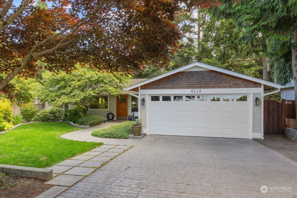 Photo of 6118 120th Avenue NE, Kirkland, WA 98033 (MLS # 2245470)