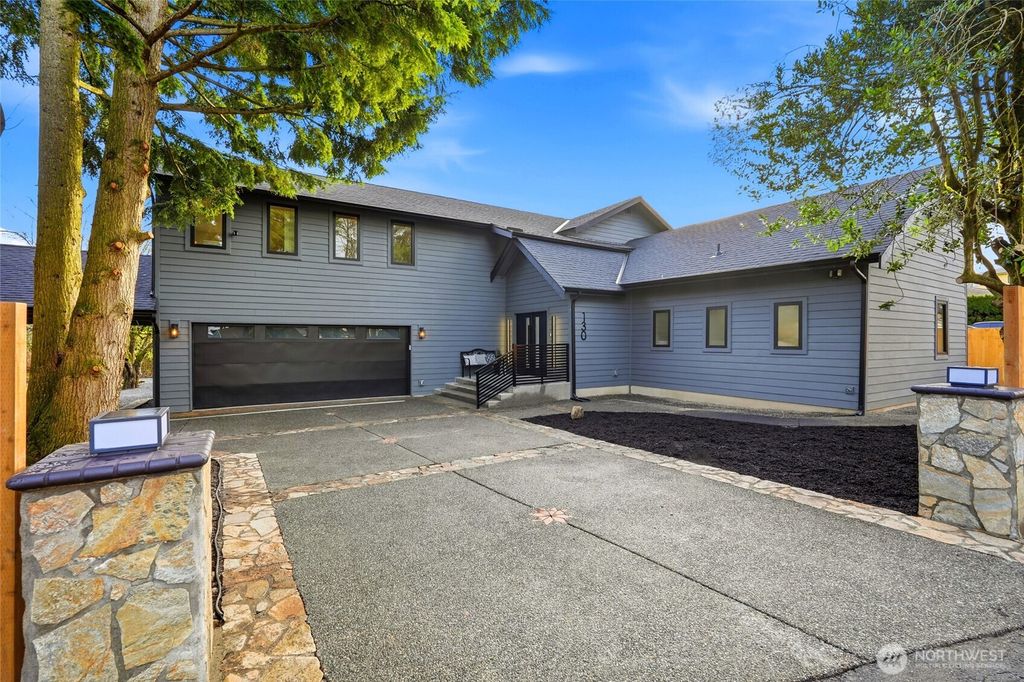 Photo of 130 203rd Place SW, Lynnwood, WA 98036 (MLS # 2467529)