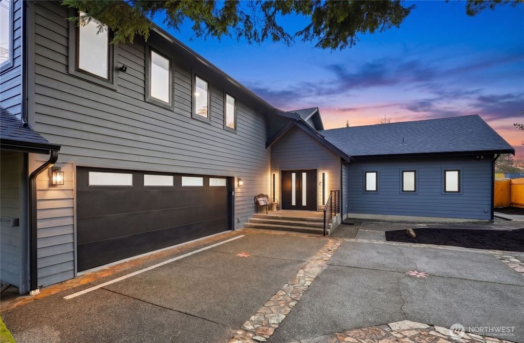 Photo of 130 203rd Place SW, Lynnwood, WA 98036 (MLS # 2467529)