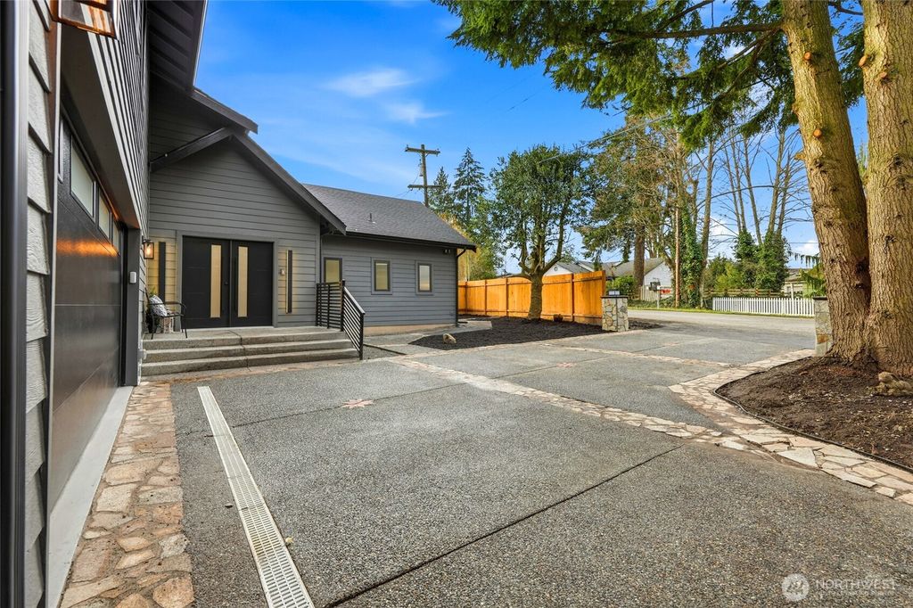 Photo of 130 203rd Place SW, Lynnwood, WA 98036 (MLS # 2467529)