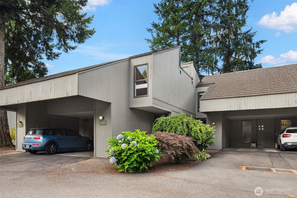 Photo of 6453 139th Place NE #47, Redmond, WA 98052 (MLS # 2579174)