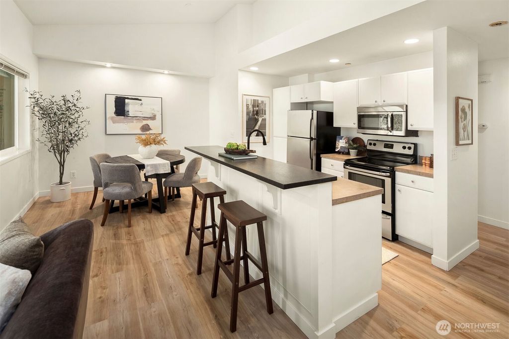 Photo of 6527 200th Street SW #303, Lynnwood, WA 98036 (MLS # 2488165)