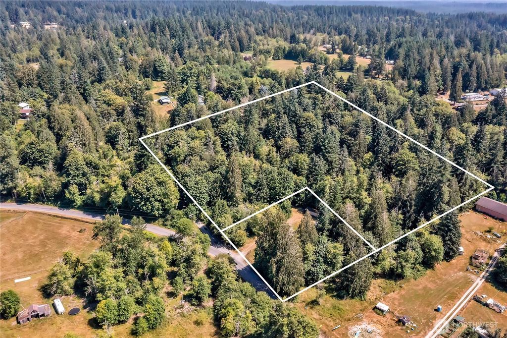 Photo of 28215 SE 216th Street, Maple Valley, WA 98038 (MLS # 2501410)