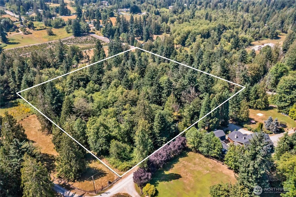 Photo of 28215 SE 216th Street, Maple Valley, WA 98038 (MLS # 2501410)