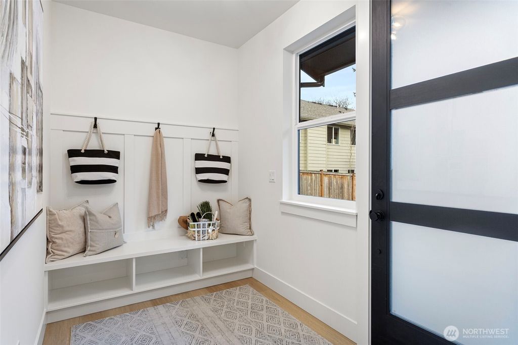 Photo of 9513 132nd Avenue NE, Kirkland, WA 98033 (MLS # 2459209)