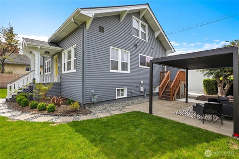 Photo of 7901 16th Avenue SW, Seattle, WA 98106 (MLS # 2510617)