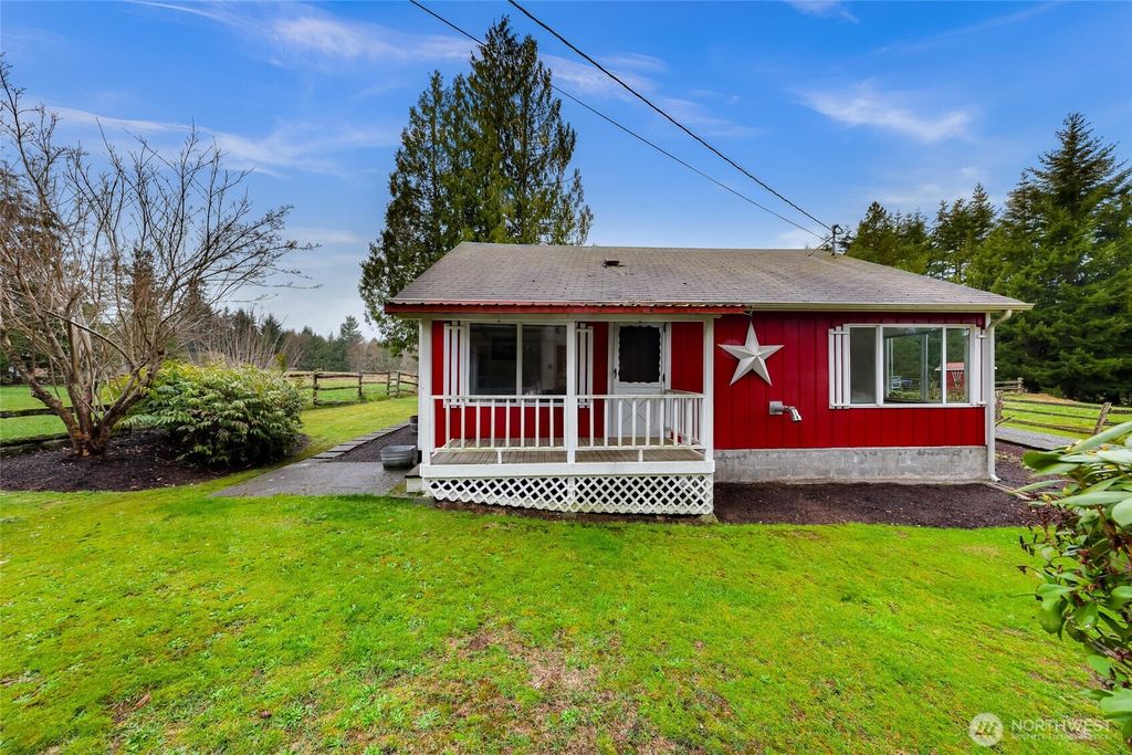 Photo of 13616 99th Avenue NE, Arlington, WA 98223 (MLS # 2491510)